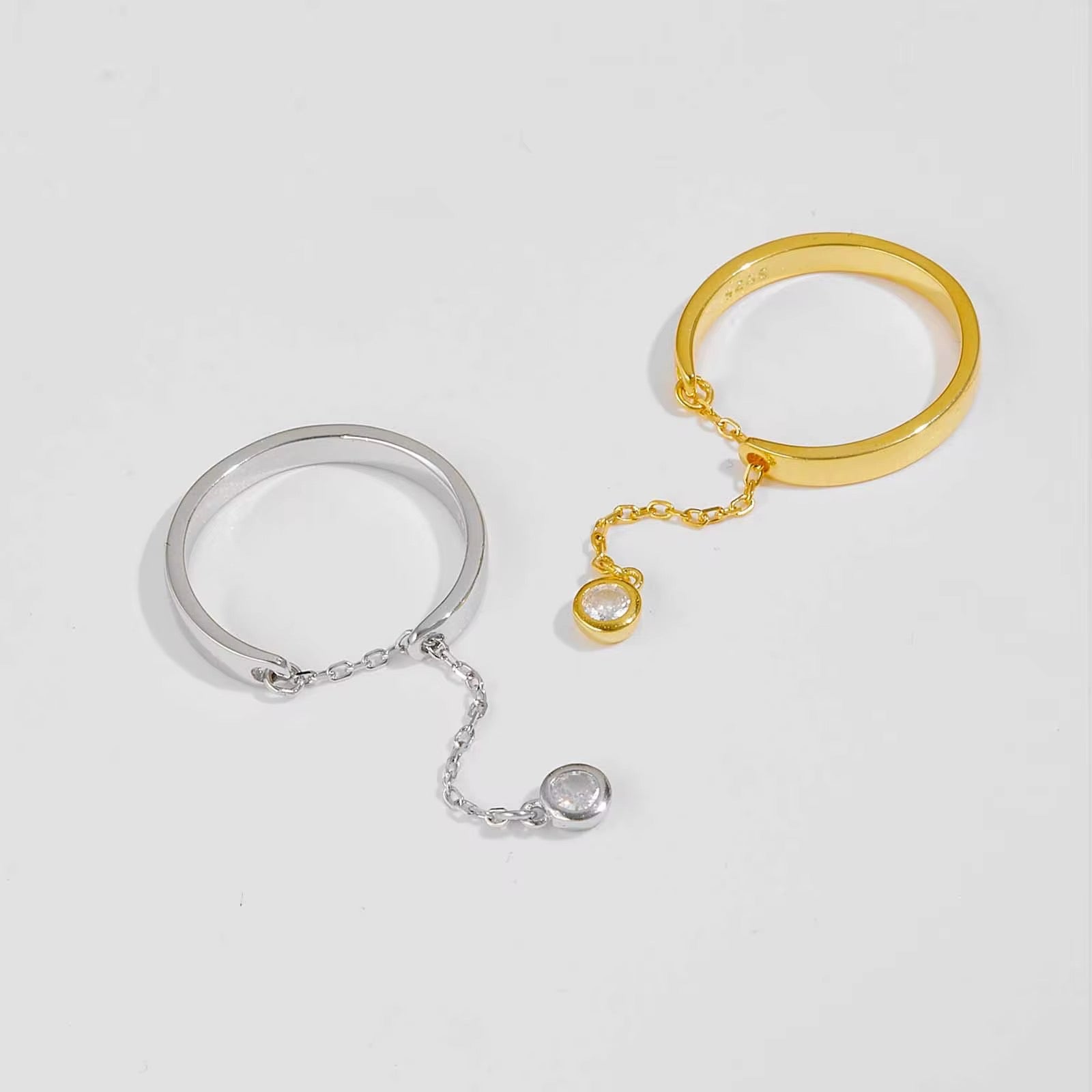 Silver Floating Solitaire Chain Ring – Gold Plated