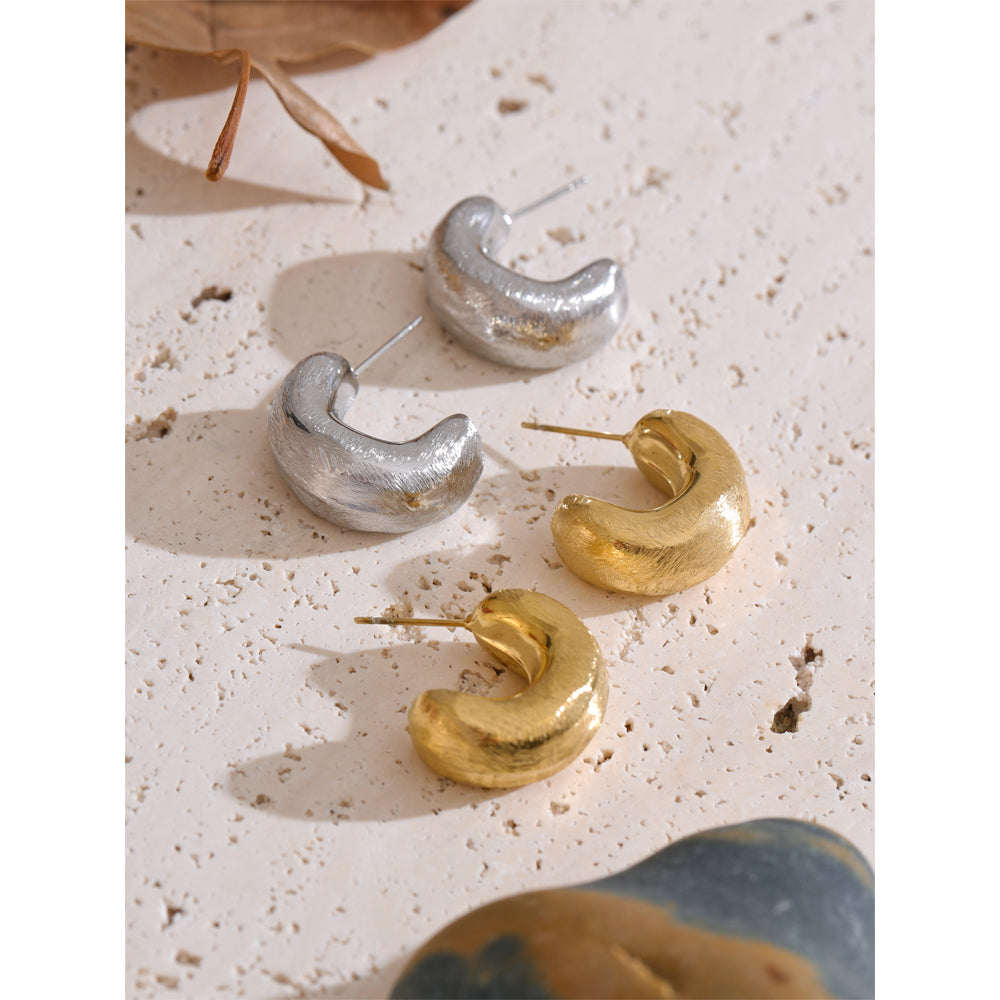 Premium stainless steel earrings finished with 18k gold plating