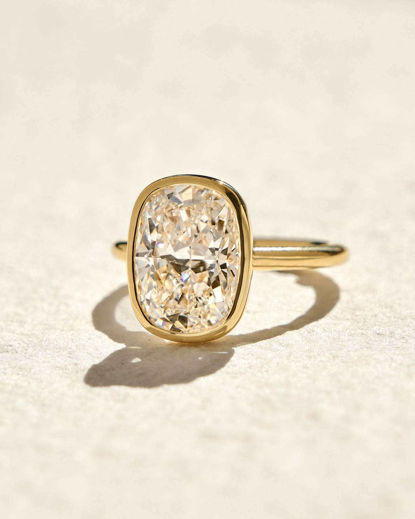 IGI Certified Cushion-Radiant Cut VS2 Lab Diamond Ring (1–3 ct) in Solid Gold 10K–18K or 925 Sterling Silver