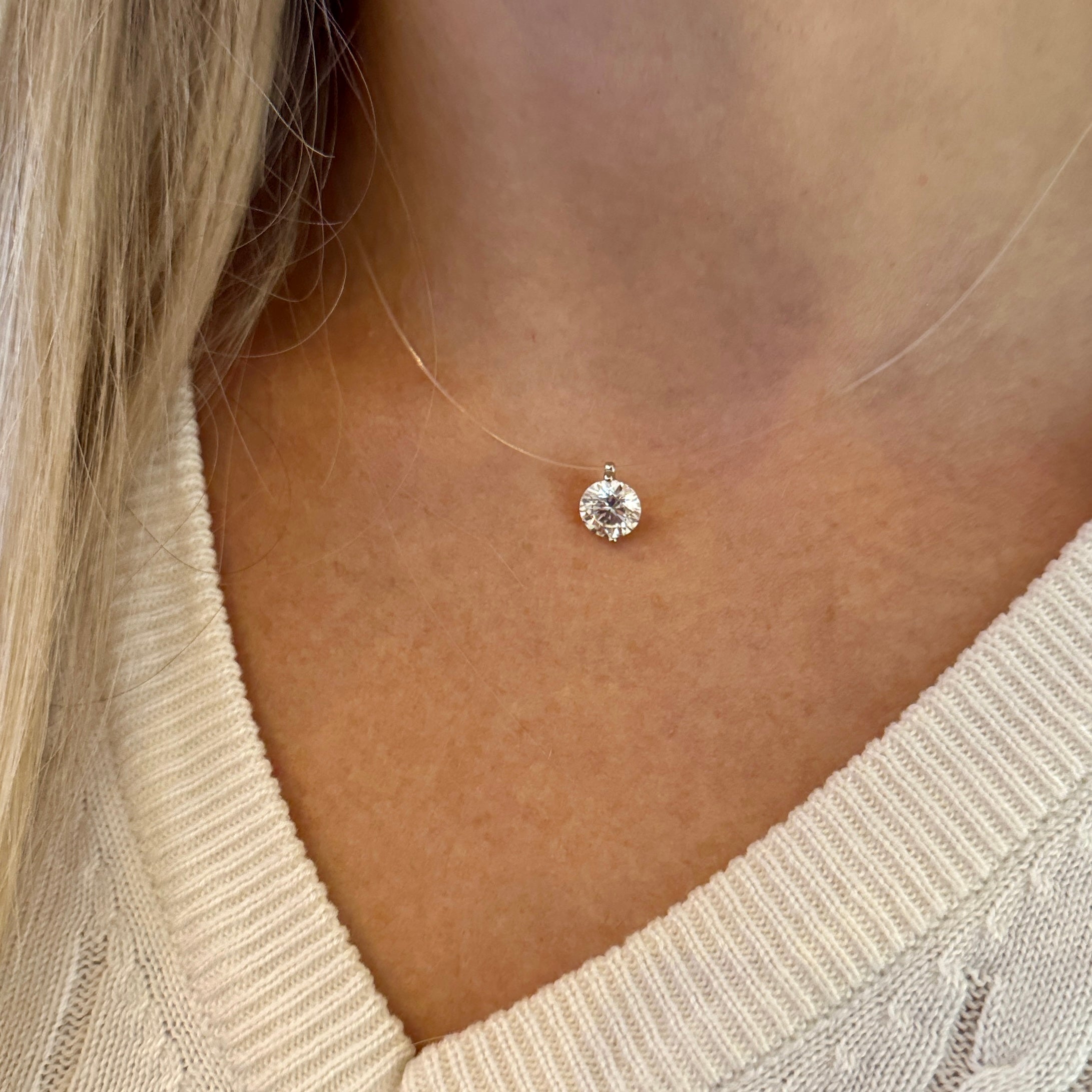 GRA Certified Modern Linear 2-Carat Moissanite Bar Pendant Necklace – Platinum-Plated S925 Sterling Silver Setting, Transparent Chain, VVS Clarity