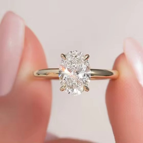 IGI Certified Oval Lab-Grown VS2 Diamond Ring (2-3 ct), Timeless Elegance in Gold or Silver