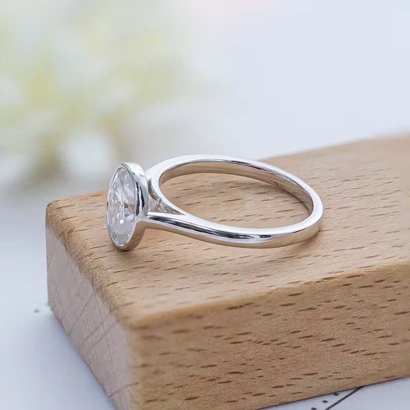 IGI Certified Oval Cut VS2 Lab Diamond Ring (1–3 ct) in Solid Gold 10K–18K or 925 Sterling Silver