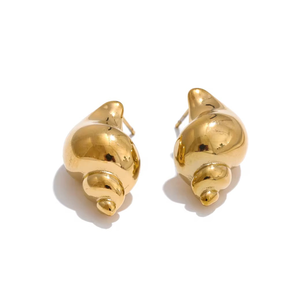 Premium stainless steel earrings finished with 18k gold plating