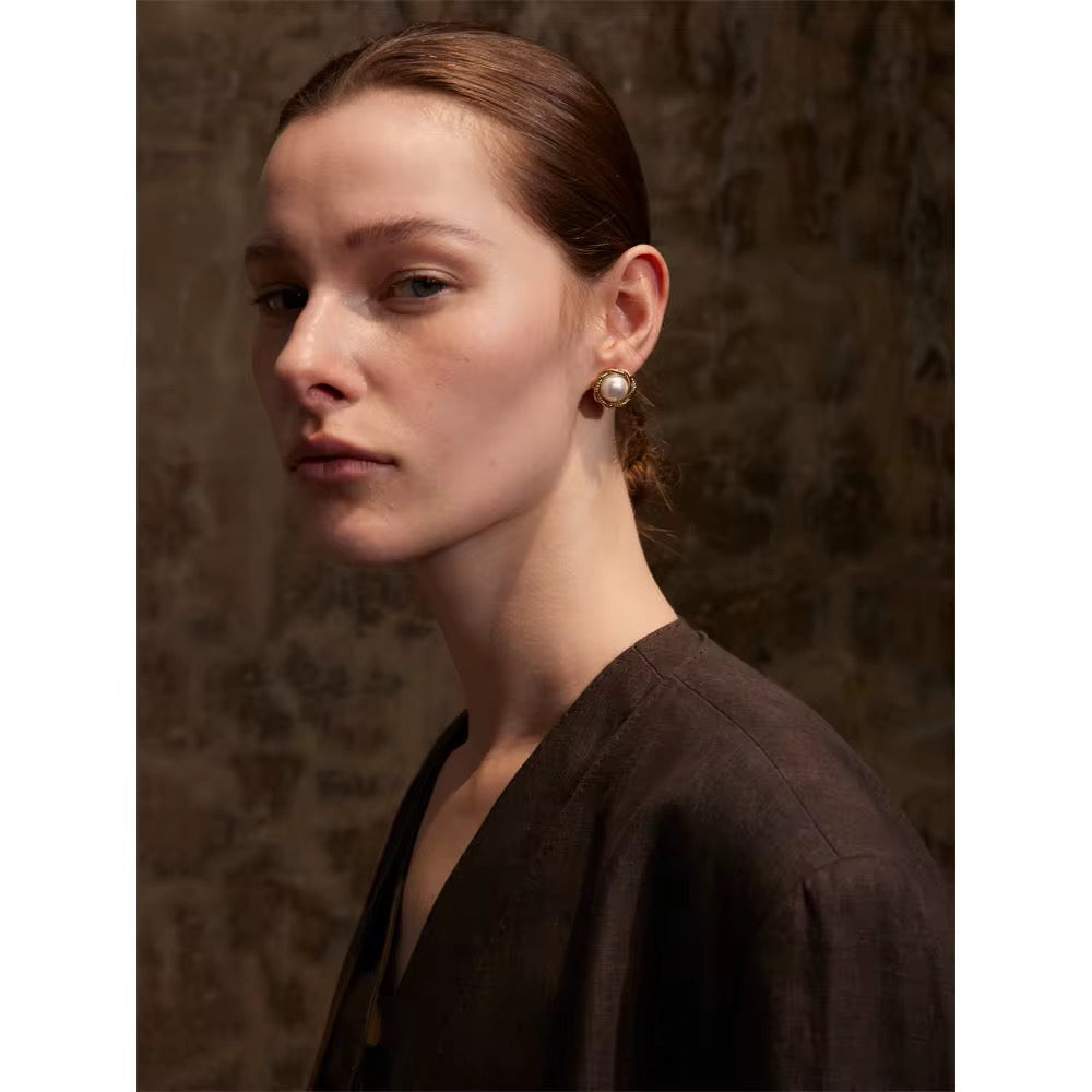 Premium stainless steel earrings finished with 18k gold plating