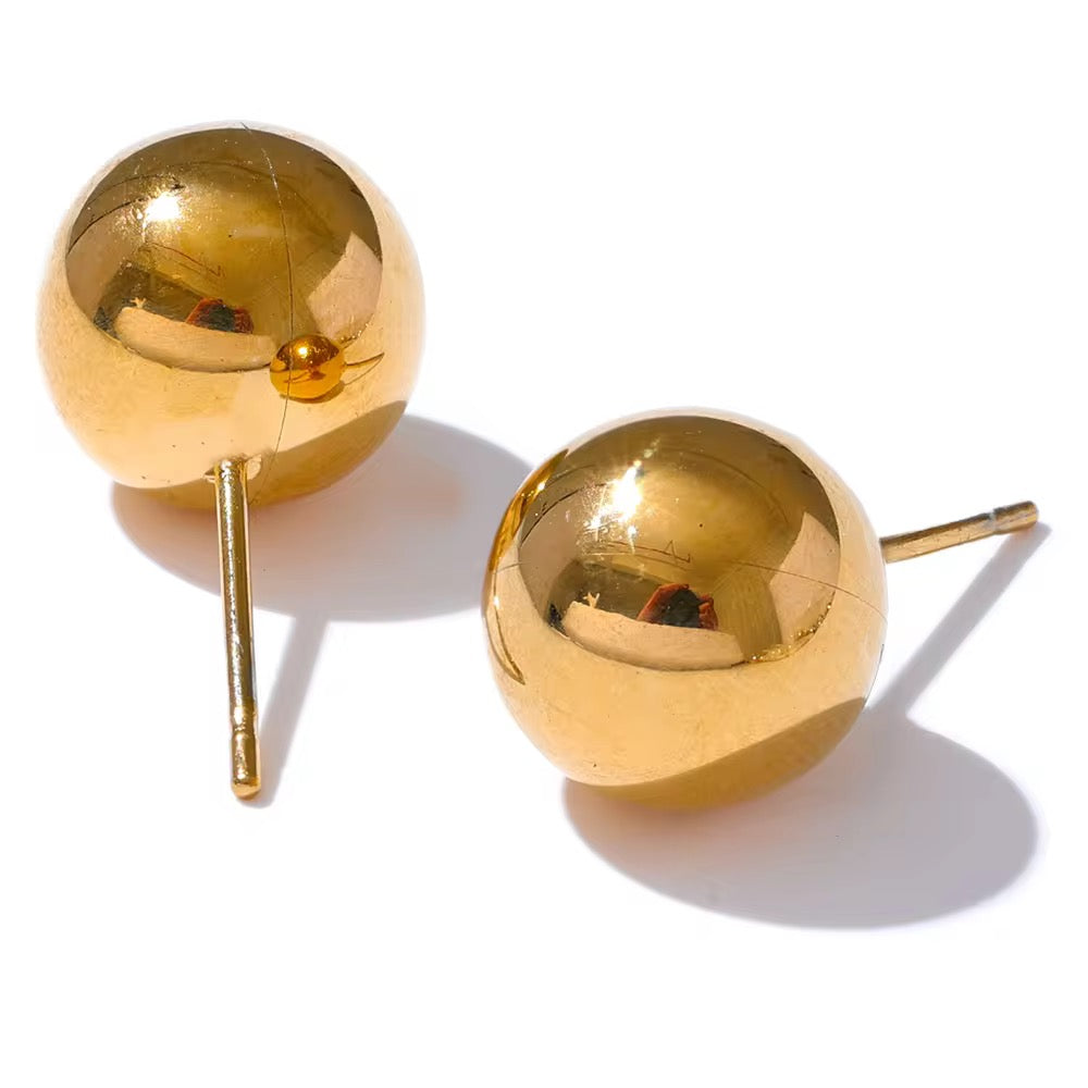 Premium stainless steel earrings finished with 18k gold plating