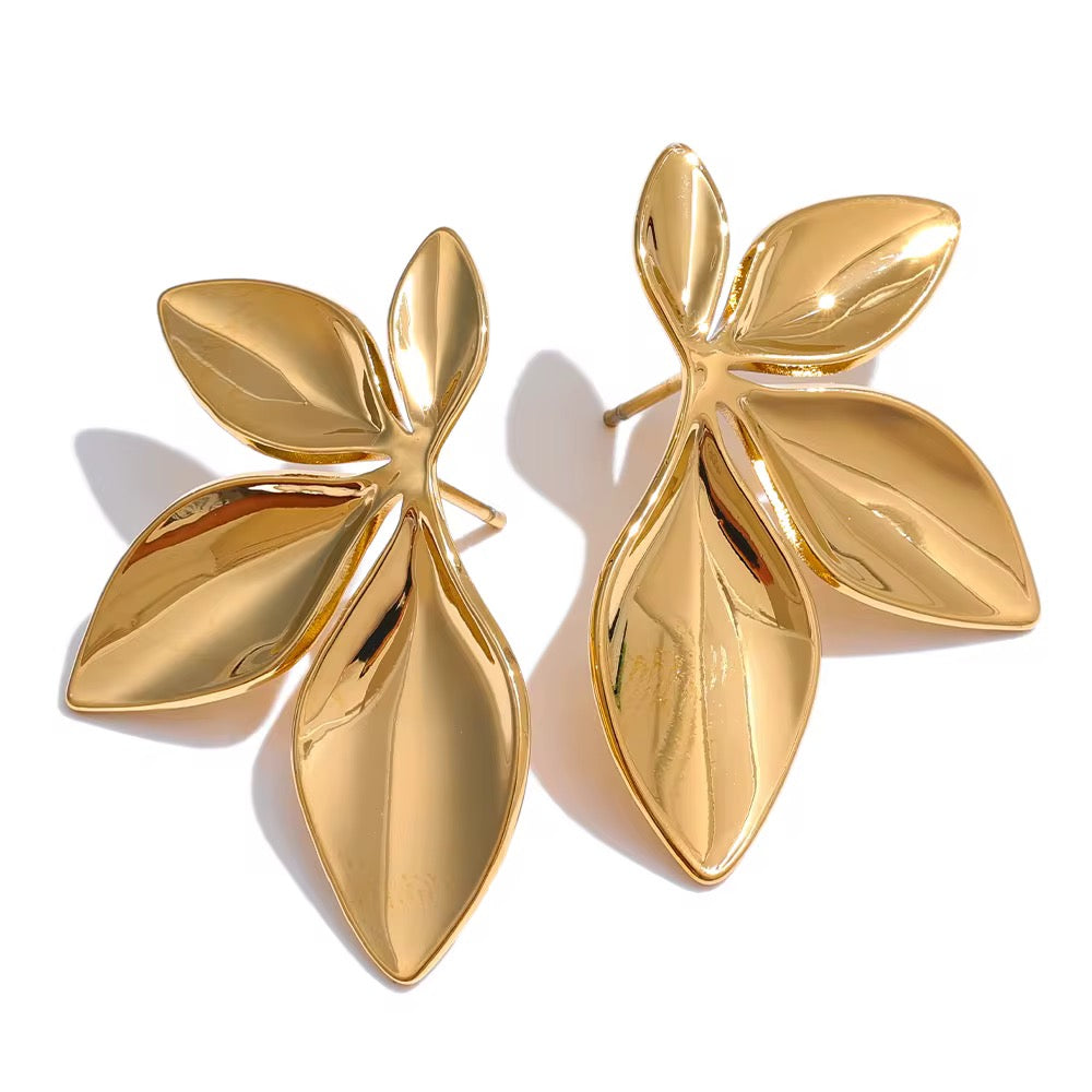 Premium stainless steel earrings finished with 18k gold plating