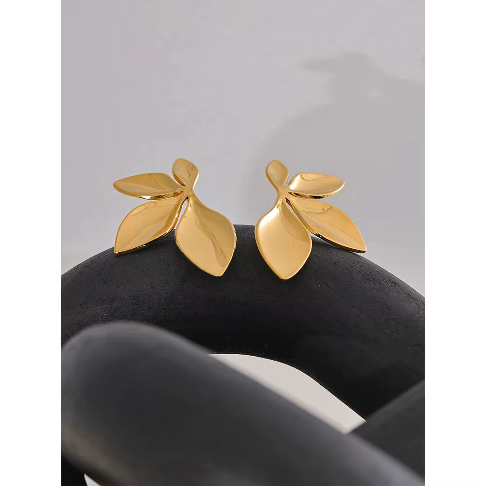 Premium stainless steel earrings finished with 18k gold plating