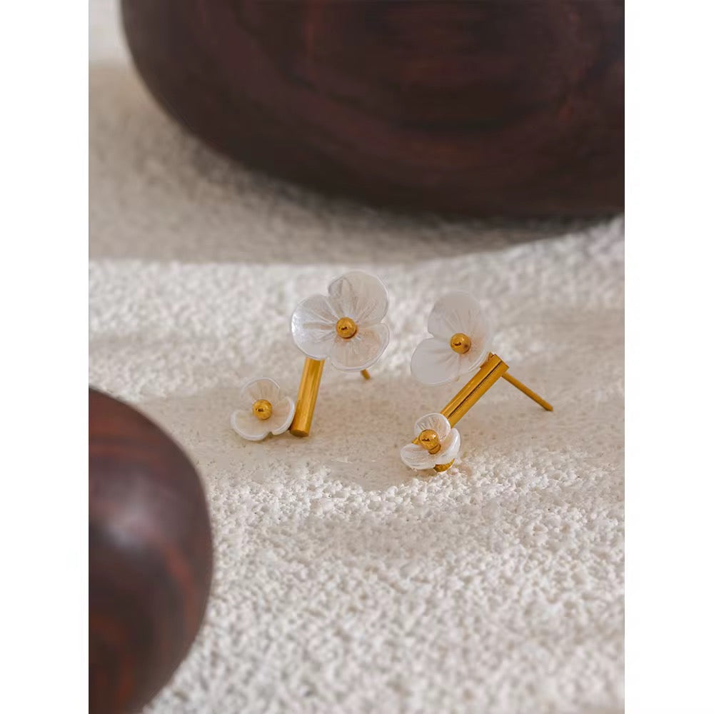 Premium stainless steel earrings finished with 18k gold plating