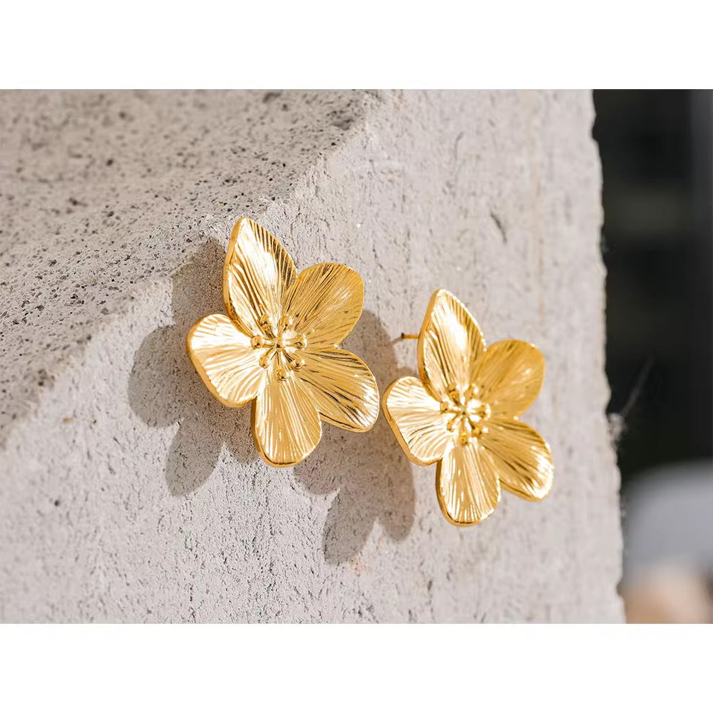 Premium stainless steel earrings finished with 18k gold plating