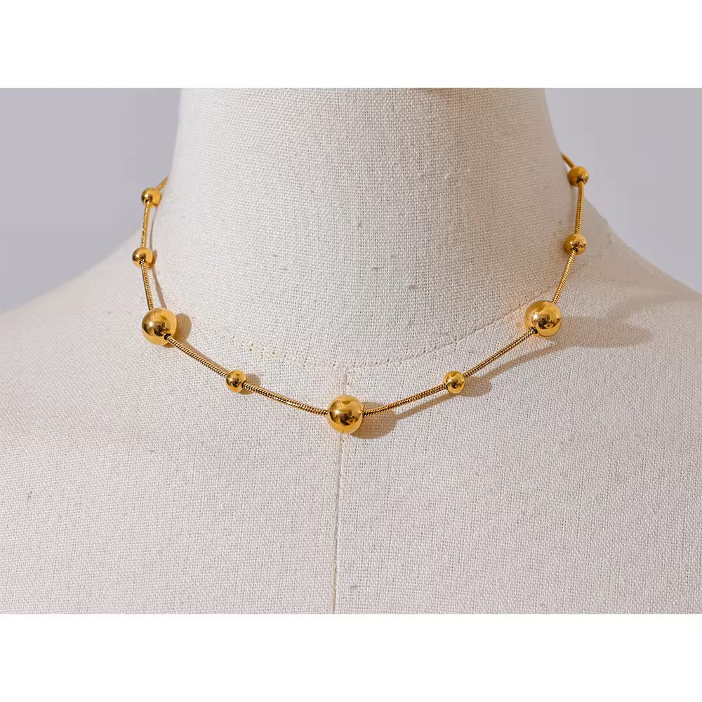 Premium stainless steel necklace finished with 18k gold plating