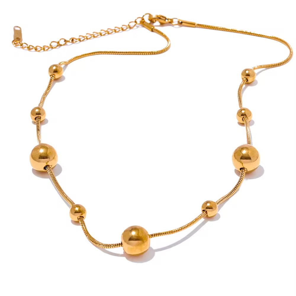 Premium stainless steel necklace finished with 18k gold plating