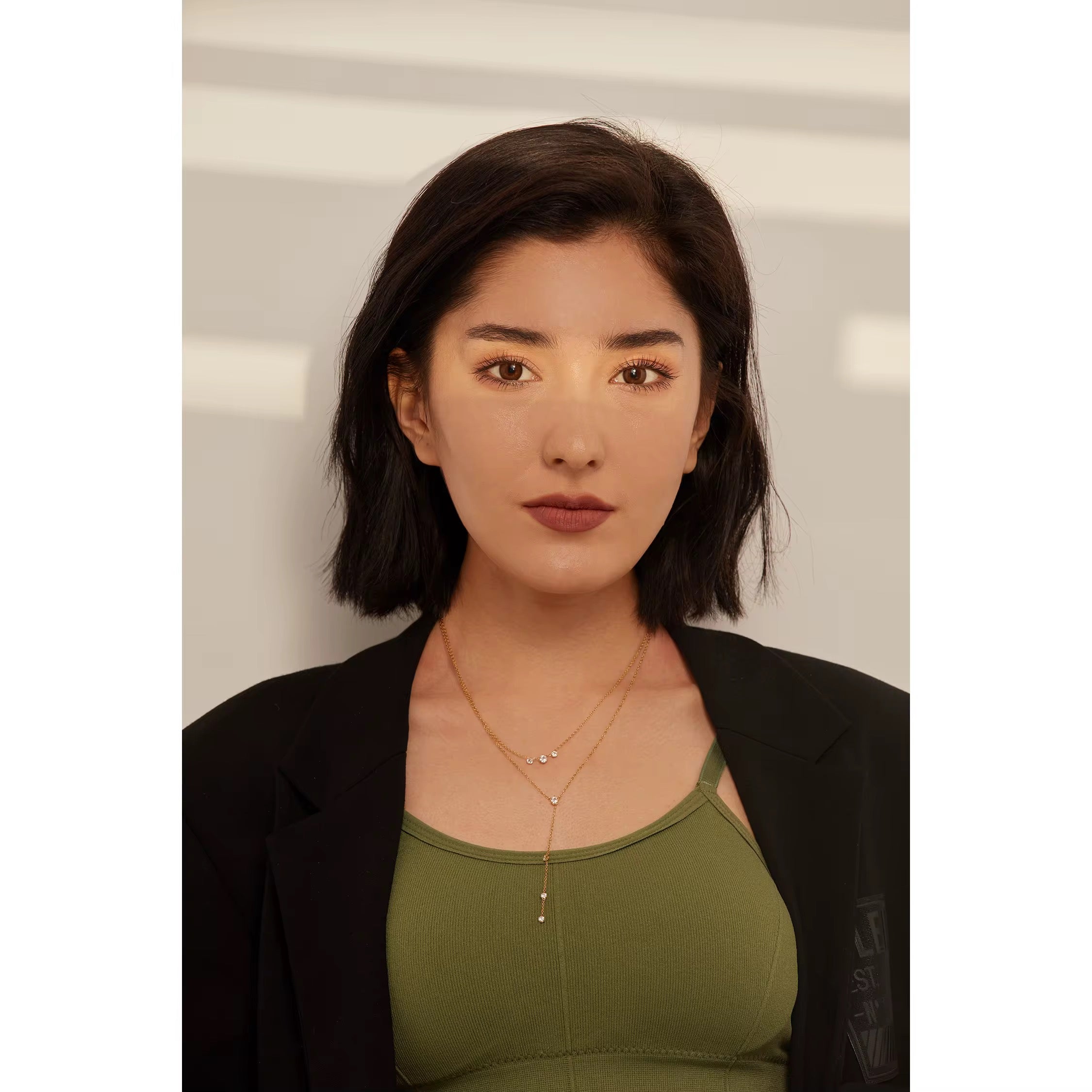 Premium stainless steel necklace finished with 18k gold plating