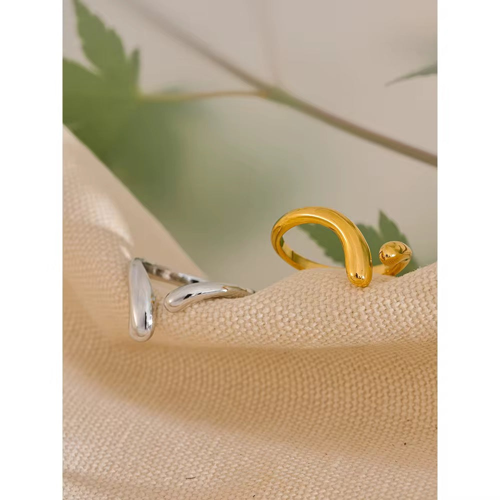 Premium stainless steel ring with platinum plating