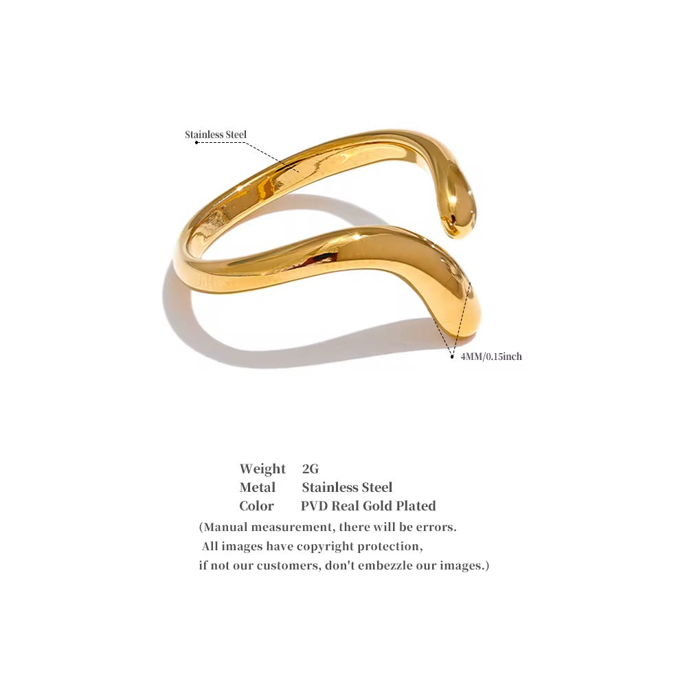 Premium stainless steel ring finished with 18k gold plating