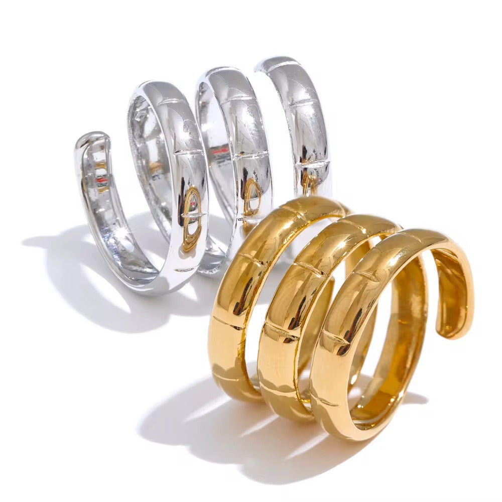 Premium stainless steel ring finished with 18k gold plating