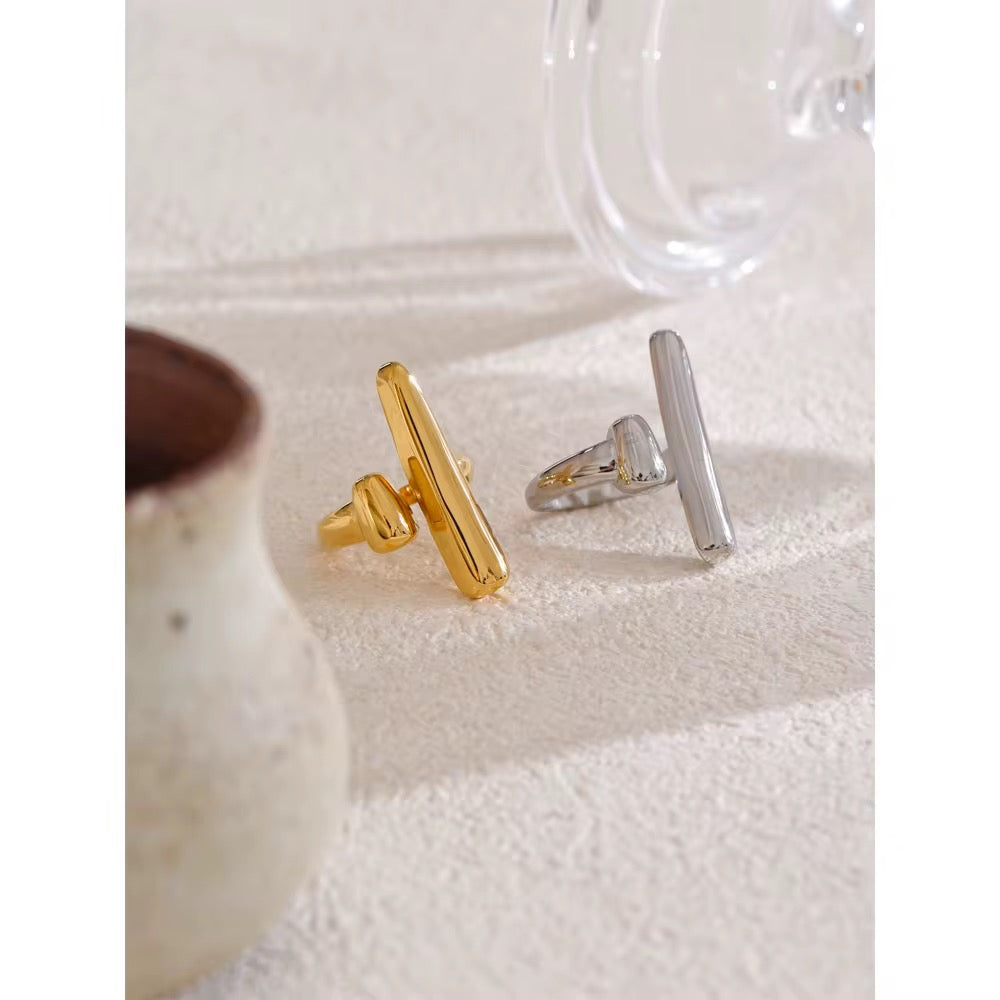 Premium stainless steel ring finished with 18k gold plating