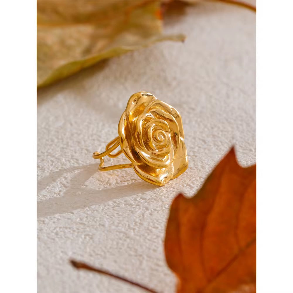 Premium stainless steel ring finished with 18k gold plating