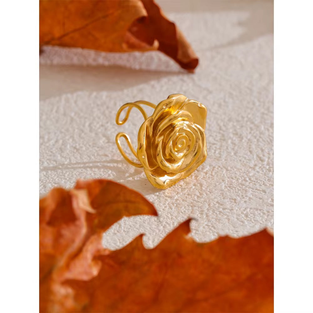 Premium stainless steel ring finished with 18k gold plating