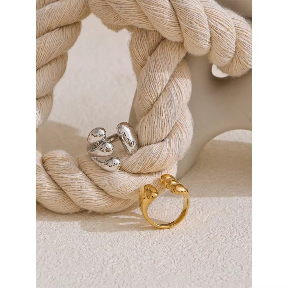 Premium stainless steel ring with platinum plating