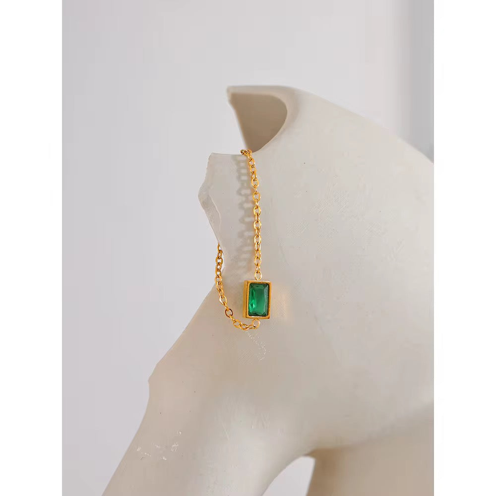 Premium stainless steel ring finished with 18k gold plating