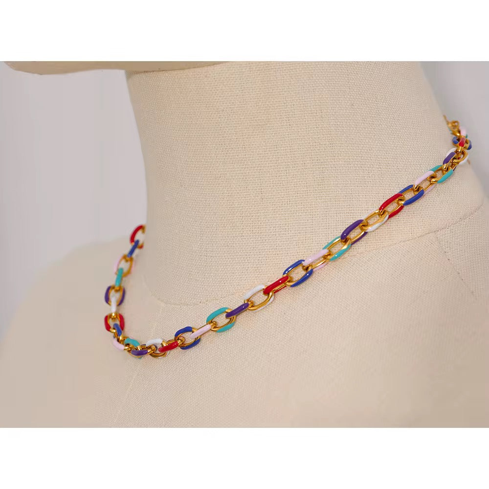 Premium stainless steel necklace finished with 18k gold plating